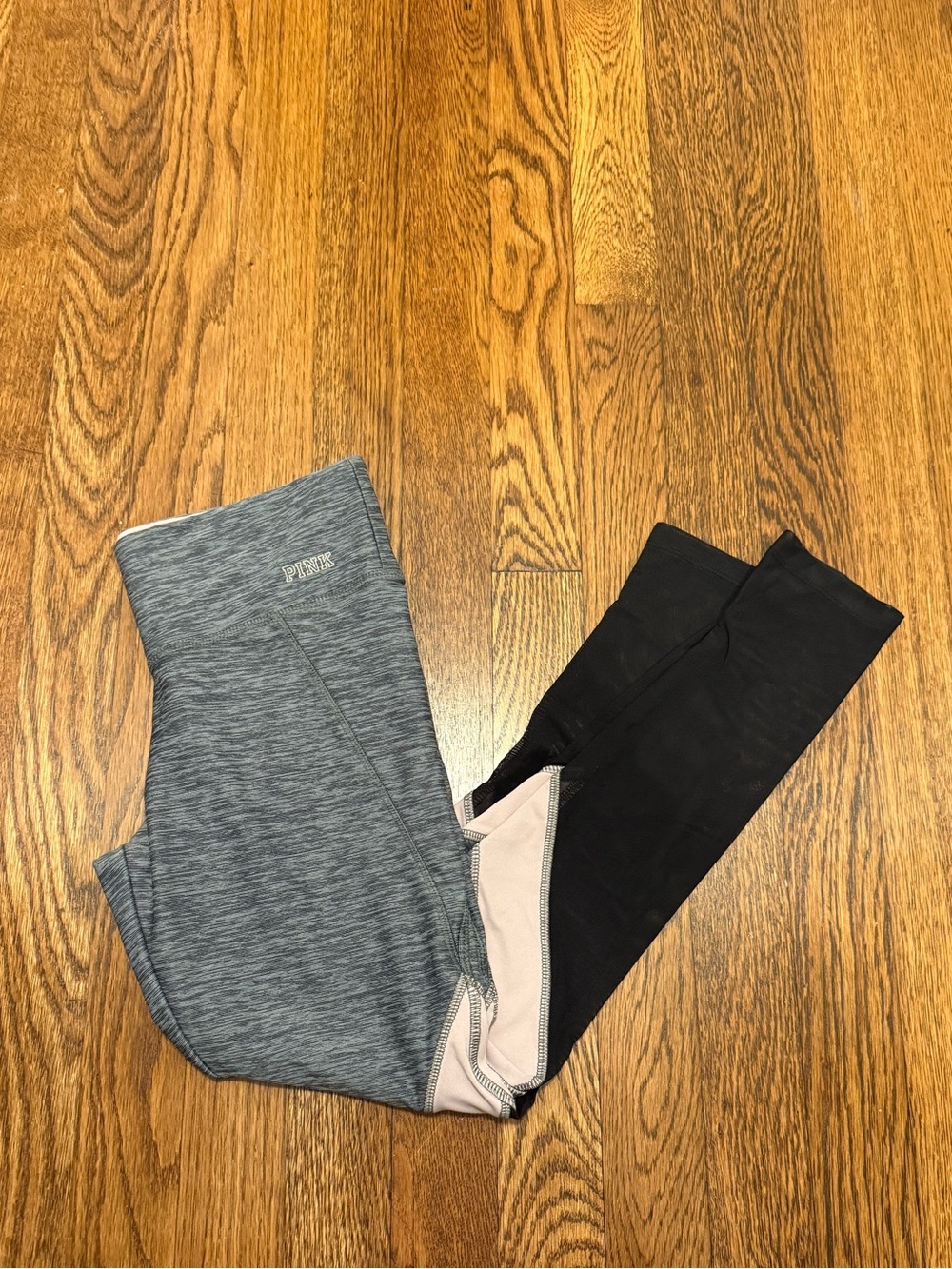 PINK Victoria's Secret Ultimate Two-Tone Gray and Black Active Leggings size XS